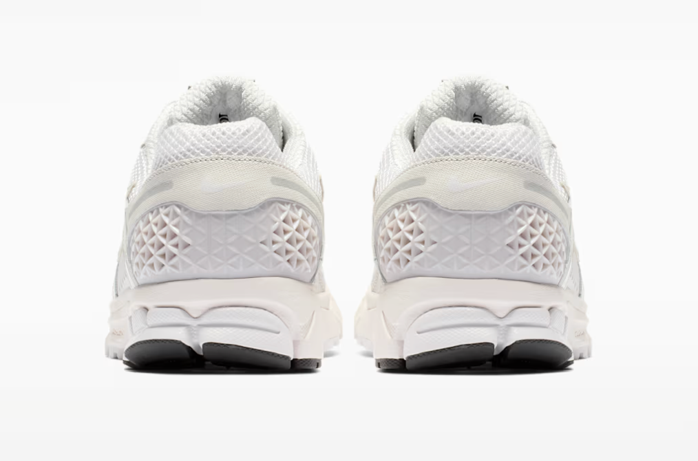 Nike Zoom Vomero 5 'Triple White'